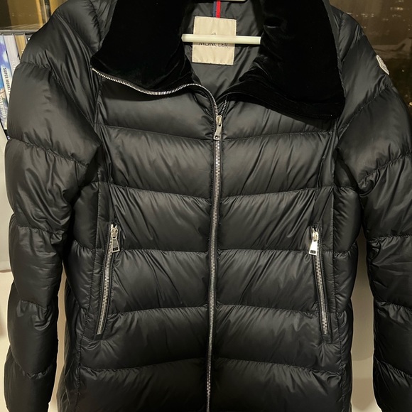 Moncler Torcon Size 2 - Picture 4 of 8